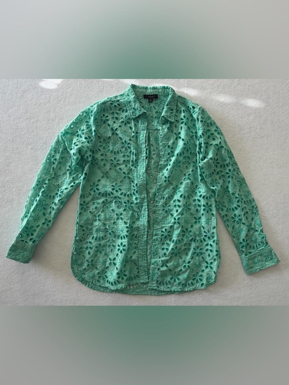 J. Crew Women’s Mint Crochet Green Eyelet Button-Down Shirt- Size 6 - Picture 3 of 10